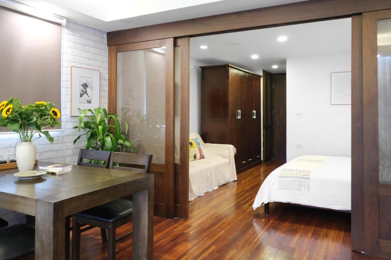 Blissington Apartments&Hotels Hanoi Buitenkant foto